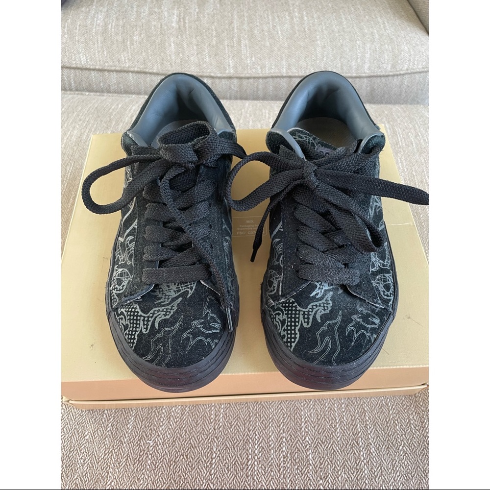 Converse Women’s Low Top Sneakers